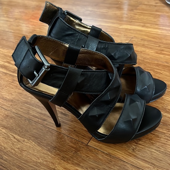 Cynthia Vincent studded sandal - Picture 2 of 6